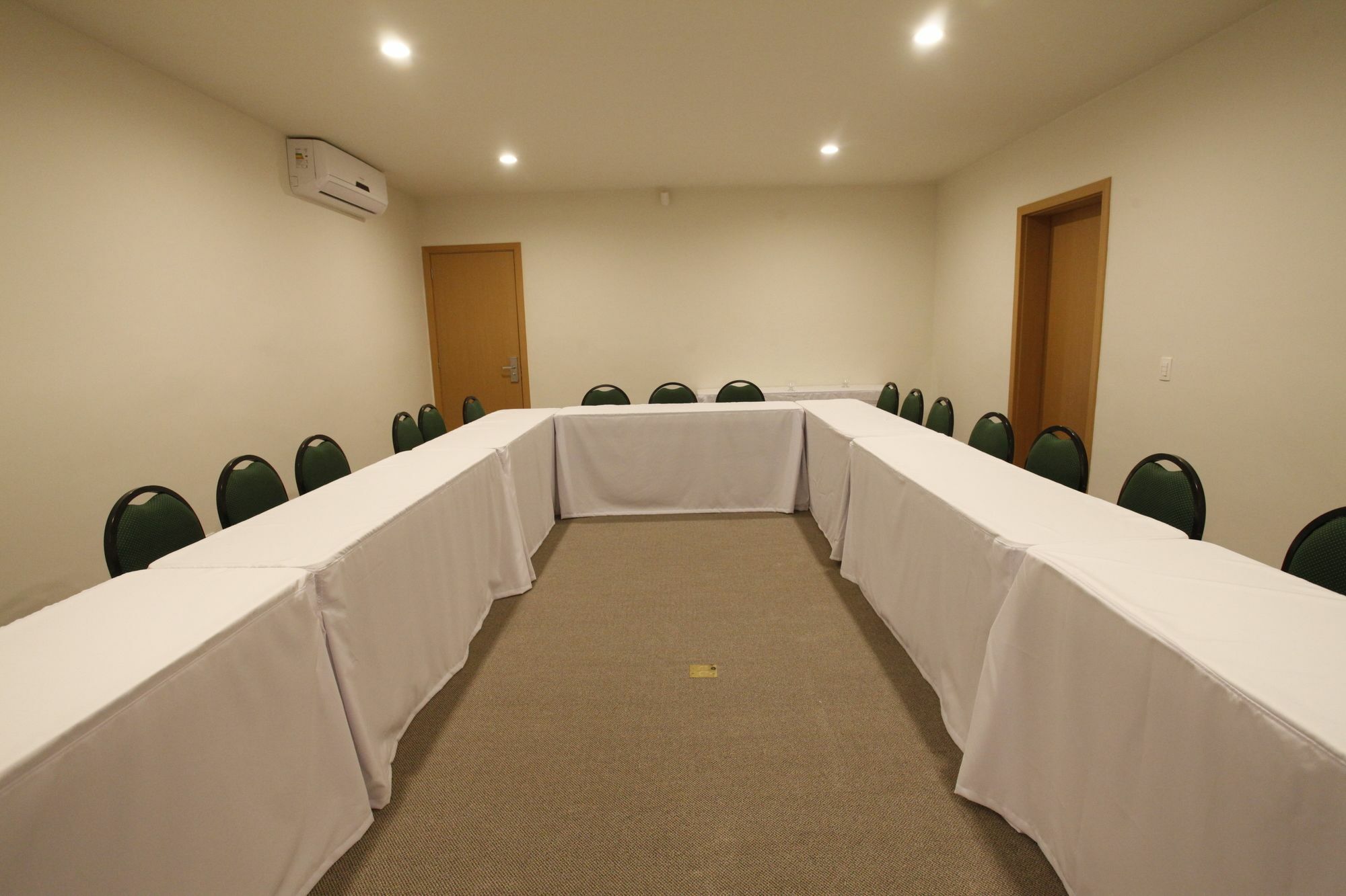 Sao Carlos Marklin Suites Extérieur photo